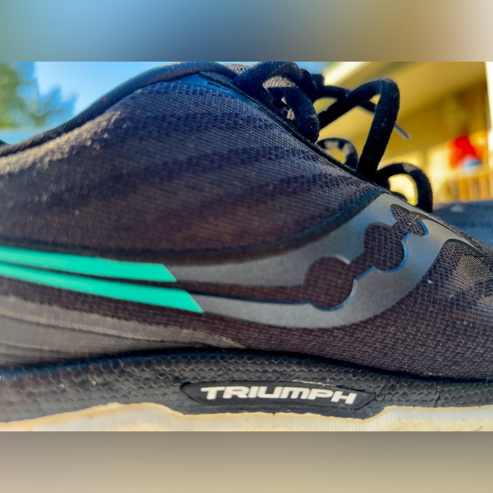 Saucony Triumph 19 Running Walking Shoes Women’s Size 12 Wide Sneakers - Picture 9 of 16